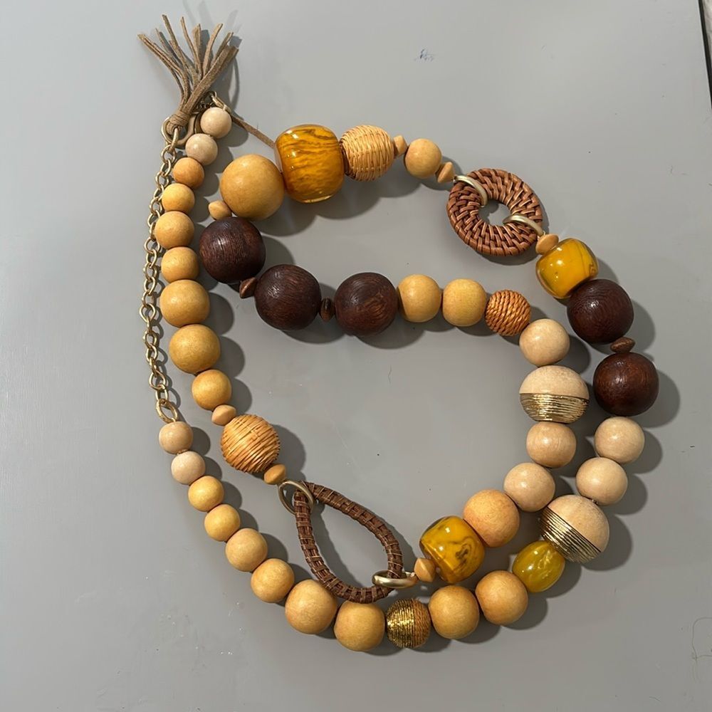 Chico’s brown wooden beaded chunky statement necklace